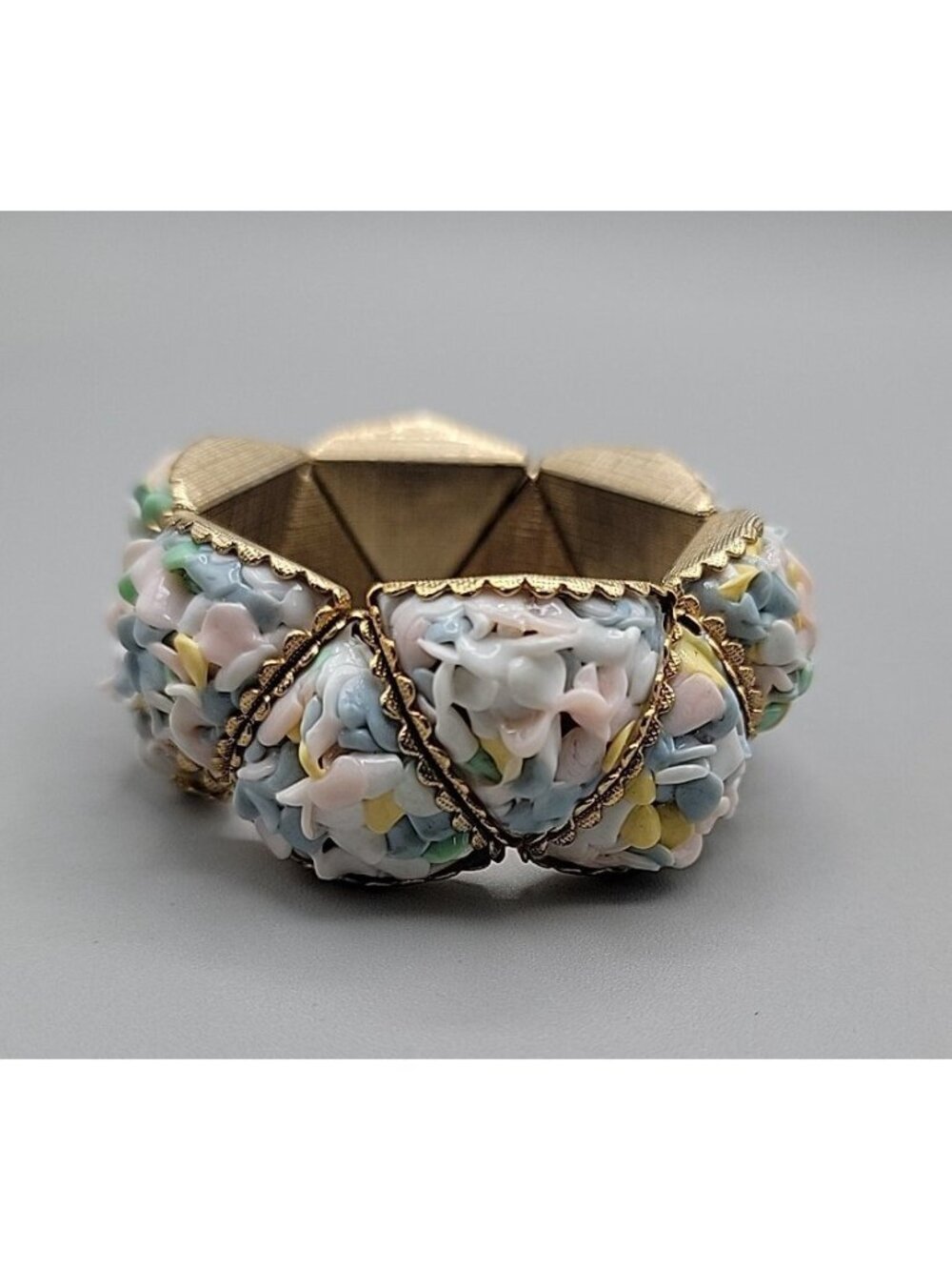 Vtg Pastel Mosaic Demi-Parure Set Triangle Clip-On Earrings Segmented Bracelet - Picture 14 of 16